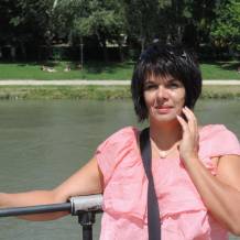 Femme célibataire famille daccueil