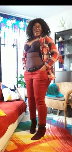 Clairedame  Dame africaine de 55 ans douce et sérieuse cherche homme