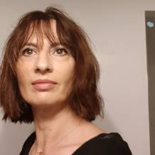 cherche emploi comme femme de chambre