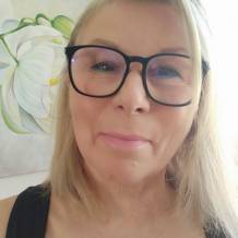 Femeia care cauta omul Hennebont