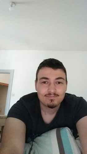 je suis un homme qui cherche lamour