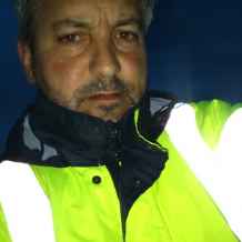 Homme célibataire mons